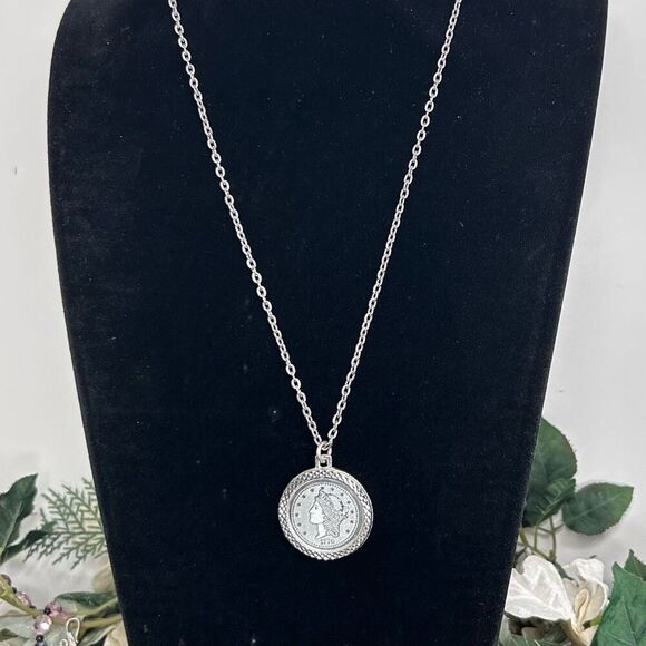 Vintage 1776 Twenty D Replica Coin Pendant Necklace Silver-tone Cable Chain - Picture 2 of 6